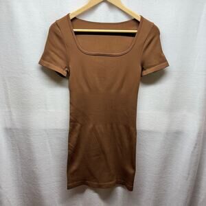 OQQ Ribbed Mini‎ Dress - Size Medium - Brown - Cute!